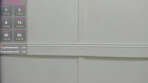 Snapshot of ameliamartinez_ chatting on 12/16/24, 03:43 Amelia online show from 12/16/24, 03:43