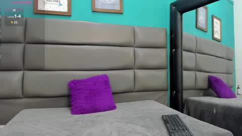 Snapshot of ameliamartinez_ chatting on 12/27/24, 12:34 Amelia online show from 12/27/24, 12:34