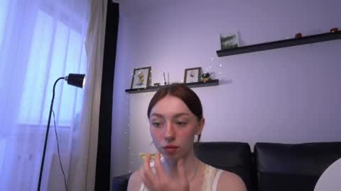 Amelia   online show from 05/03/26, 02:45