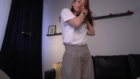 Snapshot of ameliamber0 chatting on 06/14/26, 03:58 Amelia online show from 06/14/26, 03:58
