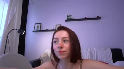 Snapshot of ameliamber0 chatting on 07/30/26, 02:05 Amelia online show from 07/30/26, 02:05