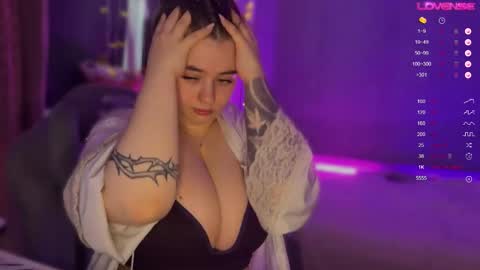 Snapshot of ameliamiless chatting on 03/08/26, 07:56 Amelia online show from 03/08/26, 07:56