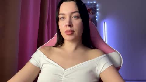 Amelia Sonk online show from 11/24/25, 06:40