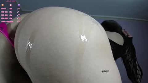 Snapshot of amelie_25 chatting on 02/26/26, 11:04 amelie_25 online show from 02/26/26, 11:04