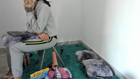 Snapshot of amelie_hills chatting on 10/12/25, 09:58 AMELIE online show from 10/12/25, 09:58