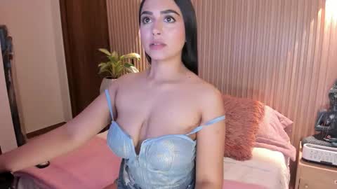 Amelie online show from 03/12/26, 02:07