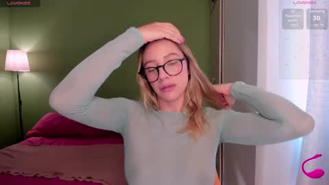 Amelie Graham online show from 03/05/25, 07:06