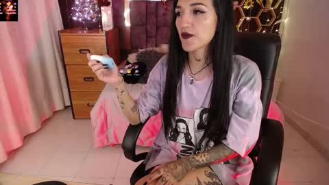 AMELIEROUS .. see you tomorrow  kisses online show from 12/17/24, 02:55