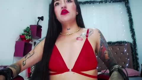 AMELIEROUS .. see you tomorrow  kisses online show from 12/31/24, 09:39