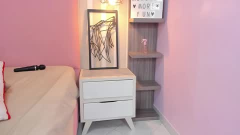 Victoria online show from 12/23/24, 10:44