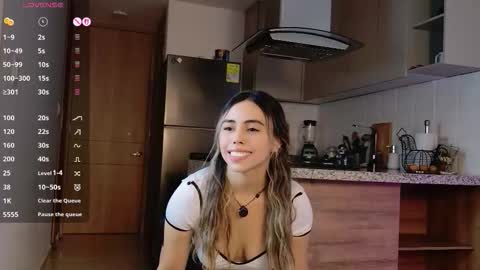 Victoria online show from 11/21/25, 07:56