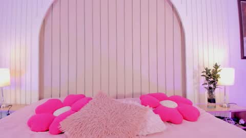 Amelia online show from 02/21/26, 09:05