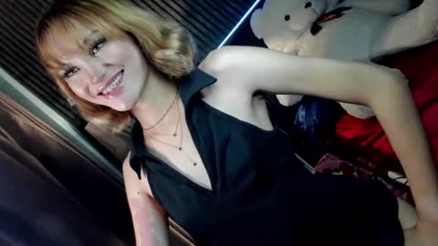 Snapshot of amelinckx chatting on 01/04/25, 05:58 amelinckx online show from 01/04/25, 05:58