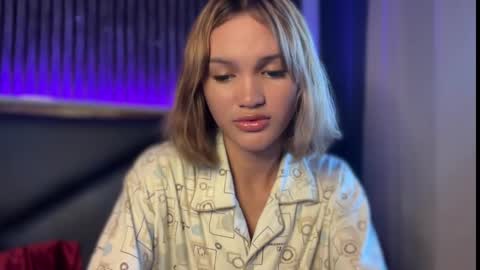 Snapshot of amelinckx chatting on 01/21/25, 05:27 amelinckx online show from 01/21/25, 05:27