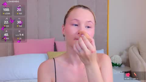 AmeliRoyse online show from 06/09/26, 05:13