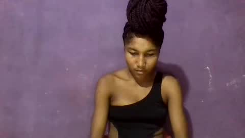 Snapshot of amelisy20005 chatting on 01/18/26, 05:06 amelisy20005 online show from 01/18/26, 05:06