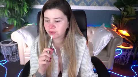 Snapshot of amellymillyy chatting on 02/28/26, 08:21 amellymillyy online show from 02/28/26, 08:21