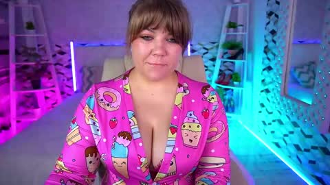 Alina online show from 06/01/26, 01:02