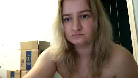 amely12 online show from 01/04/25, 04:22