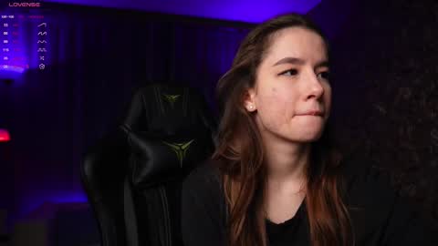 Snapshot of amelyxxx chatting on 03/01/25, 03:32 Amy online show from 03/01/25, 03:32