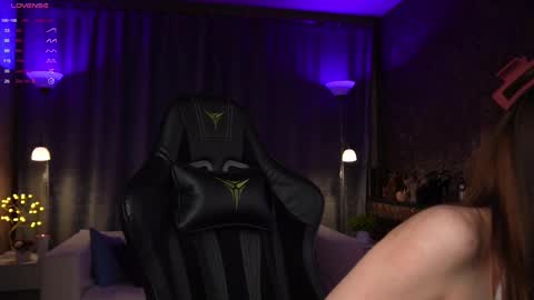 Snapshot of amelyxxx chatting on 03/08/25, 03:28 Amy online show from 03/08/25, 03:28