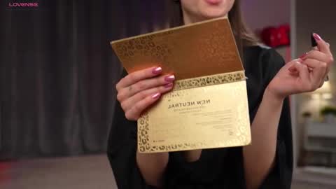 Snapshot of amelyxxx chatting on 10/20/25, 01:06 Amy online show from 10/20/25, 01:06