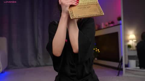 Snapshot of amelyxxx chatting on 12/15/25, 01:32 Amy online show from 12/15/25, 01:32