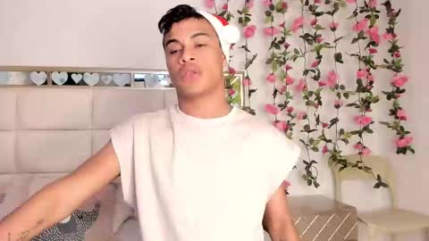 Snapshot of america_27 chatting on 12/02/24, 01:02 AMILCAR online show from 12/02/24, 01:02