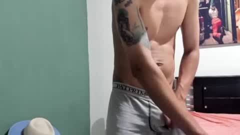 Snapshot of americanbig_dick chatting on 07/11/26, 04:26 Lucian online show from 07/11/26, 04:26
