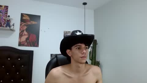 Snapshot of amethystshadow chatting on 06/19/26, 12:26 amethystshadow online show from 06/19/26, 12:26