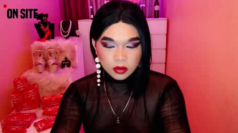 Queen Mireska online show from 12/12/24, 07:26