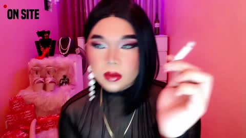 Queen Mireska online show from 12/13/24, 12:39