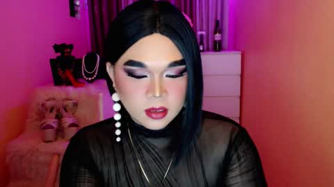 Queen Mireska online show from 12/31/24, 11:53