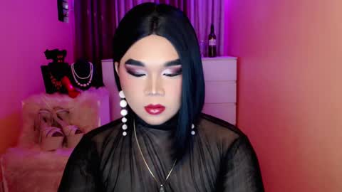 Queen Mireska online show from 01/06/25, 10:02