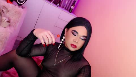 Queen Mireska online show from 01/13/25, 12:56