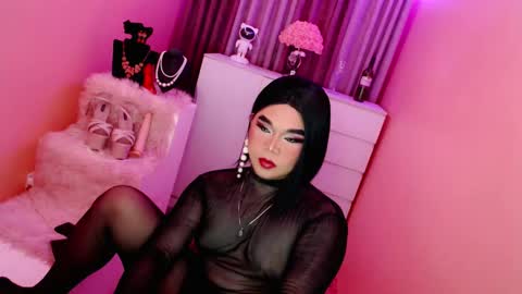 Queen Mireska online show from 01/16/25, 10:21