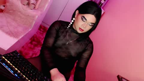 Queen Mireska online show from 01/21/25, 02:48