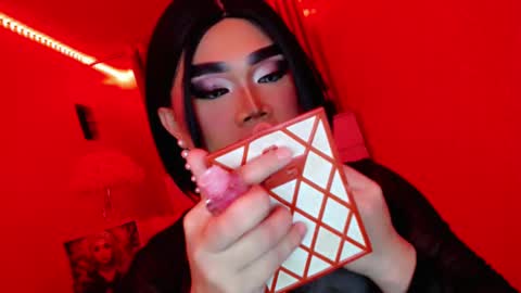 Queen Mireska online show from 03/12/25, 12:36