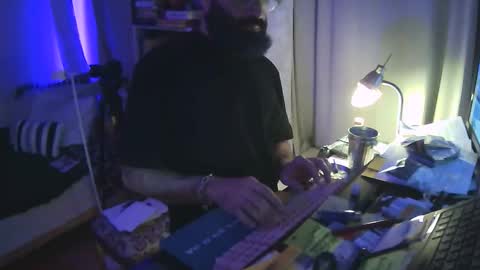 Snapshot of amib84 chatting on 02/02/26, 03:27 VanillaDom online show from 02/02/26, 03:27
