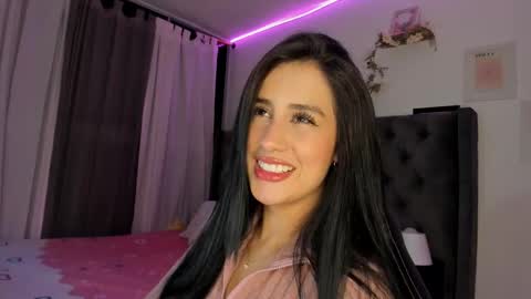 Snapshot of amiirra_ chatting on 03/26/26, 10:59 Amira sweet online show from 03/26/26, 10:59