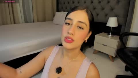 Snapshot of amiirra_ chatting on 06/04/26, 04:29 Amira sweet online show from 06/04/26, 04:29