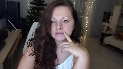 Snapshot of amilafran chatting on 02/14/26, 02:47 Mila online show from 02/14/26, 02:47