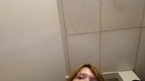 Snapshot of amileamariestar chatting on 12/14/24, 11:34 amileamariestar online show from 12/14/24, 11:34
