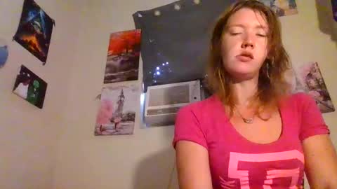 Snapshot of amileamariestar chatting on 09/27/25, 12:32 amileamariestar online show from 09/27/25, 12:32