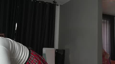 Snapshot of amilia4u chatting on 03/06/26, 08:11 A online show from 03/06/26, 08:11