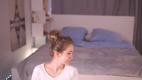 Emily online show from 11/23/25, 09:09