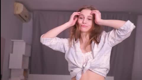 Emily online show from 12/03/25, 06:39