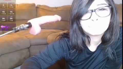 amilust online show from 06/19/26, 07:50