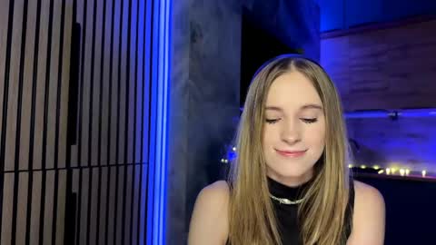 Amily online show from 05/16/26, 03:55