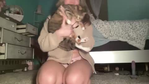 aminamae181832 online show from 11/29/25, 10:35